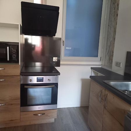 Appartamento Les Meubles Du Colombier Lons-le-Saunier Esterno foto