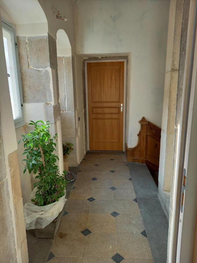 Appartamento Les Meubles Du Colombier Lons-le-Saunier Esterno foto